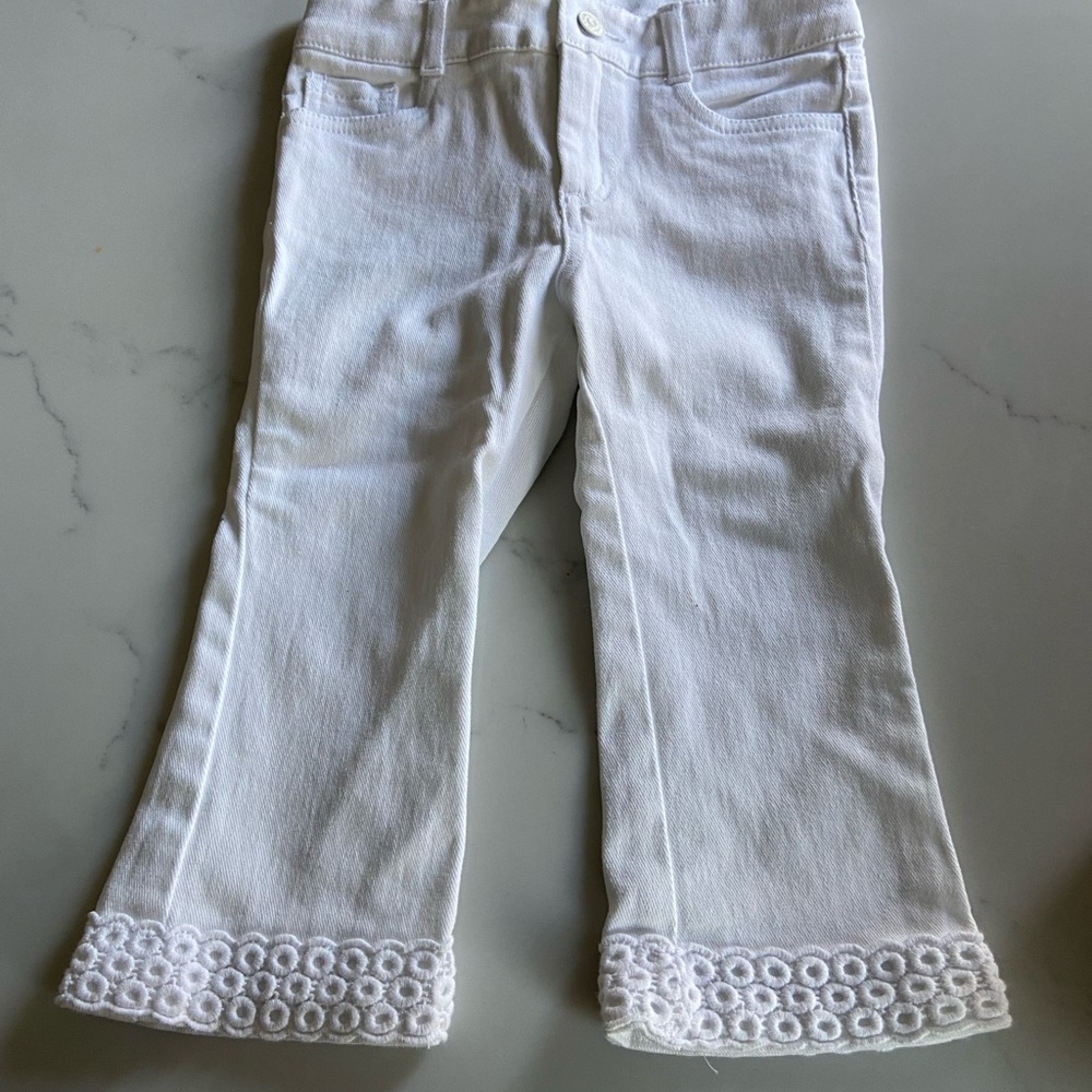 Janie and Jack size 4 white jean in perfect condition